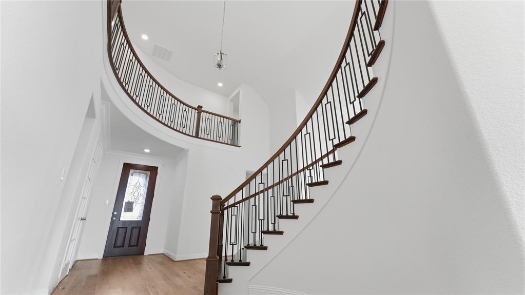 2609 Bucer Court