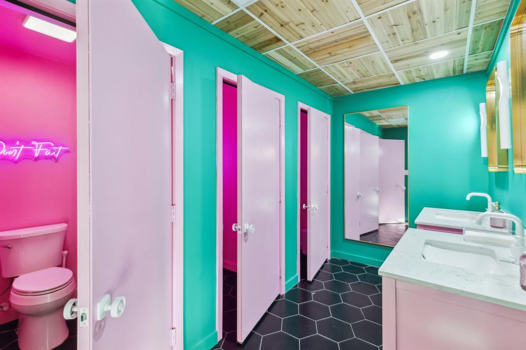 SCOTTY'S GOLF PAR - Commercial Lease