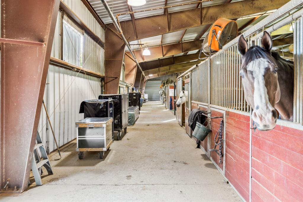 SCOTTY'S GOLF PAR - Commercial Lease