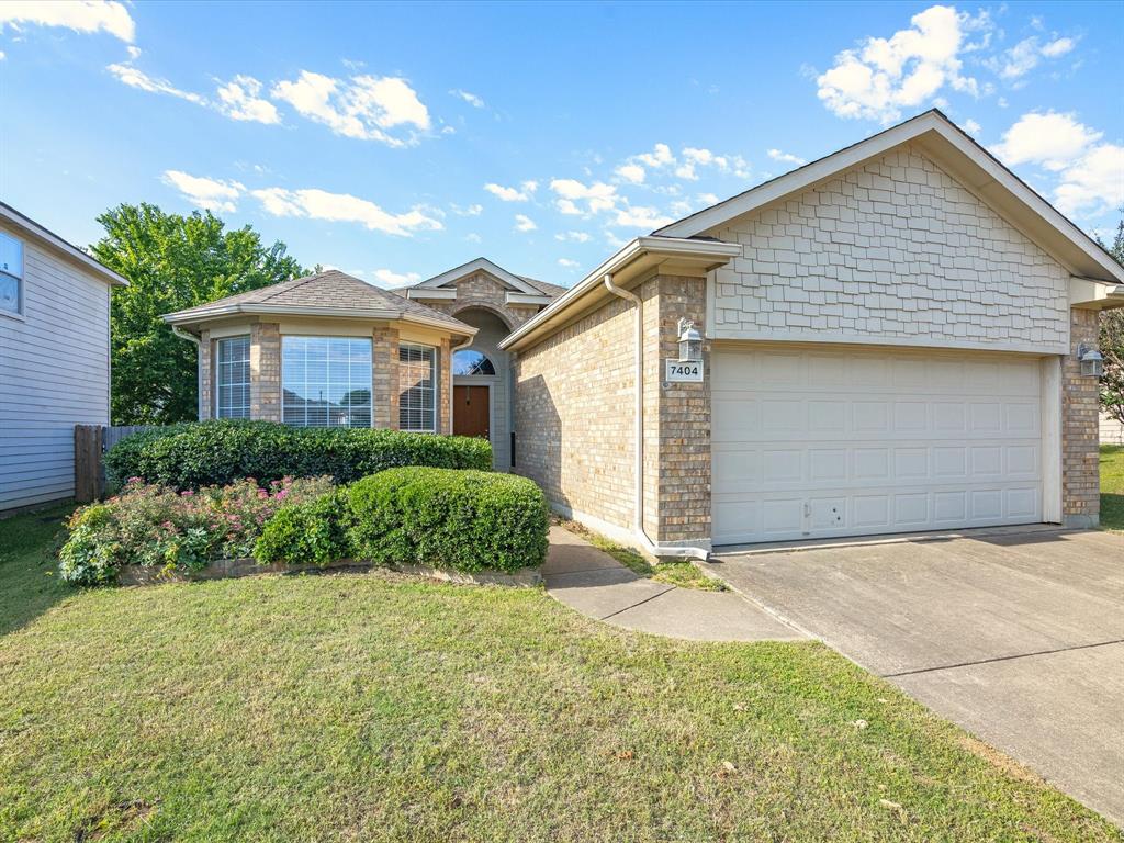 7404 Sunray Drive