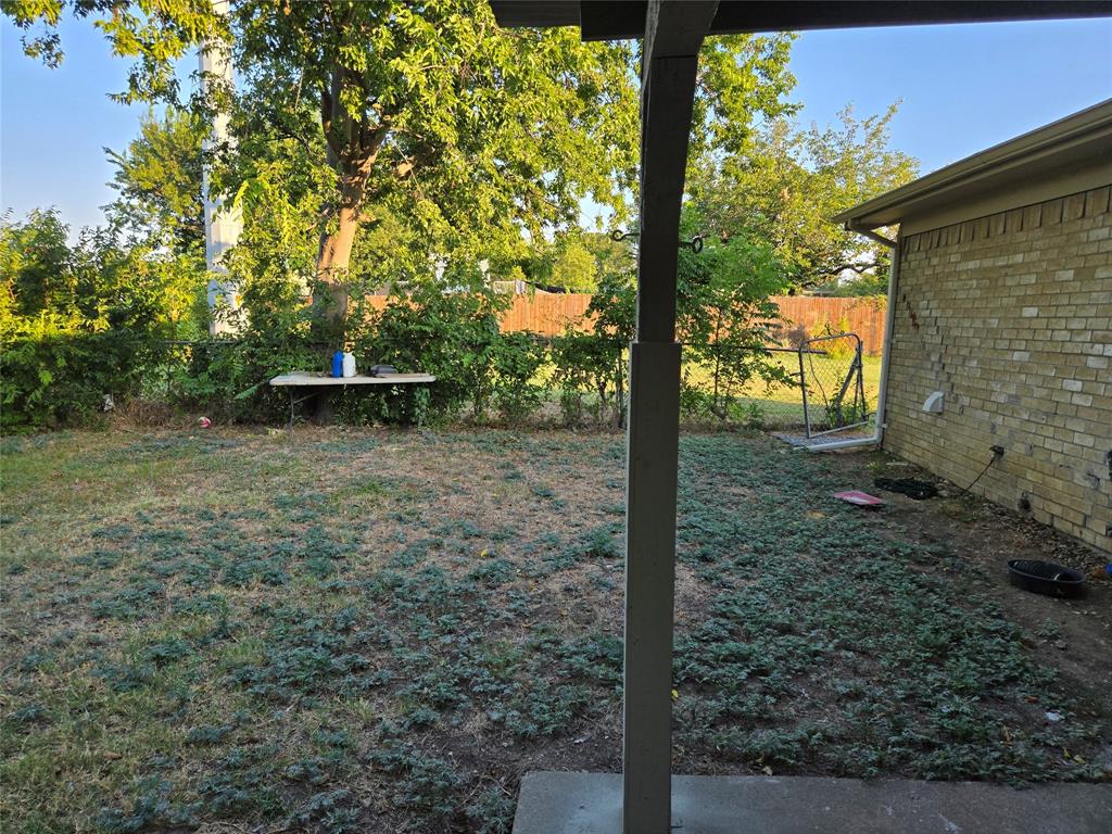 SOUTHLAKE ESTATES 3 - Residential Lease