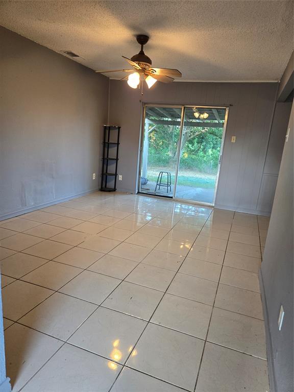 SOUTHLAKE ESTATES 3 - Residential Lease