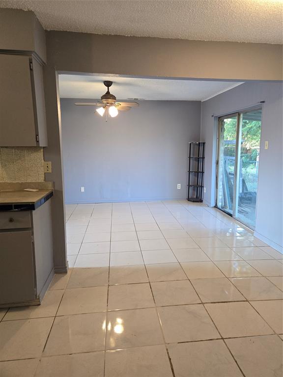 SOUTHLAKE ESTATES 3 - Residential Lease