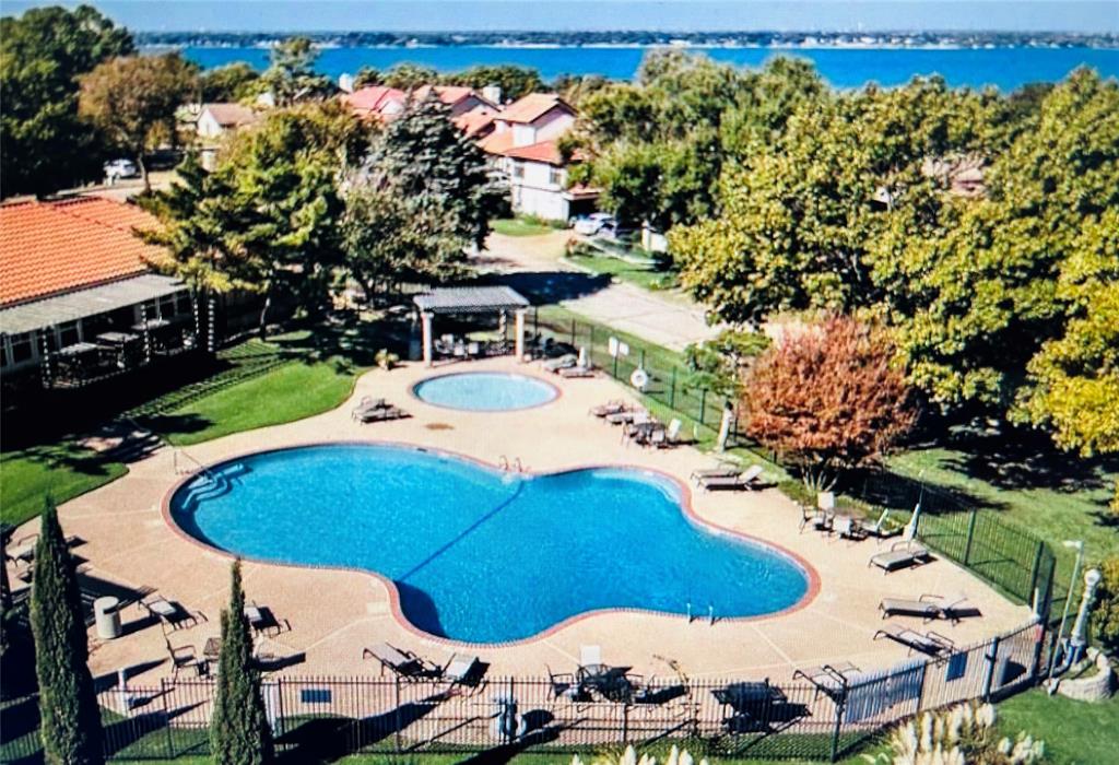 3019 Lakeside Drive