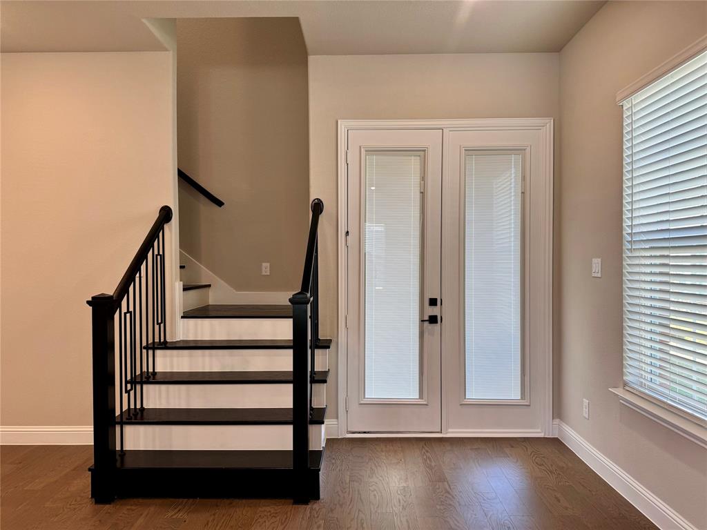 HOMETOWN CANAL DISTRICT - Residential Lease