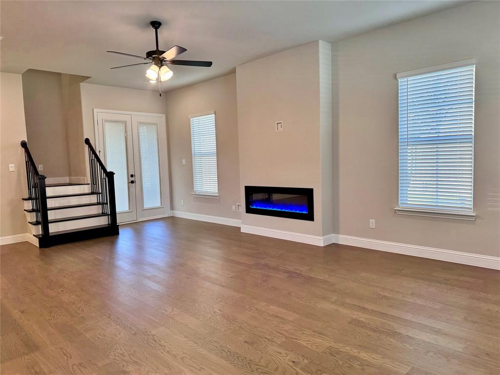 HOMETOWN CANAL DISTRICT - Residential Lease