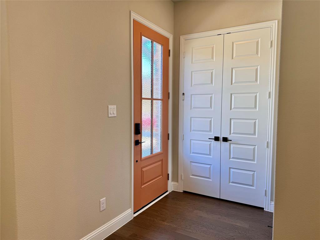 HOMETOWN CANAL DISTRICT - Residential Lease