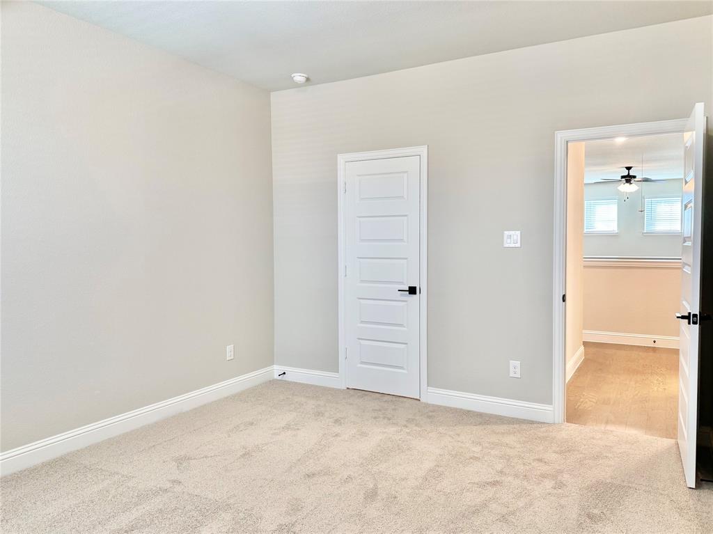 HOMETOWN CANAL DISTRICT - Residential Lease