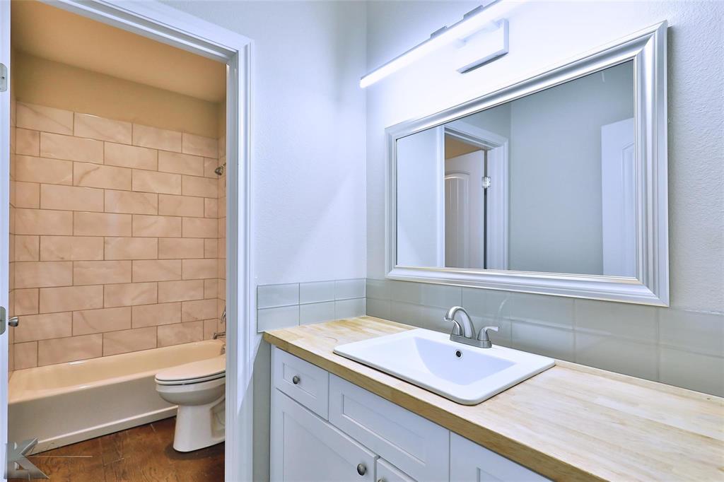 Hills of Buffalo Gap - Residential Lease