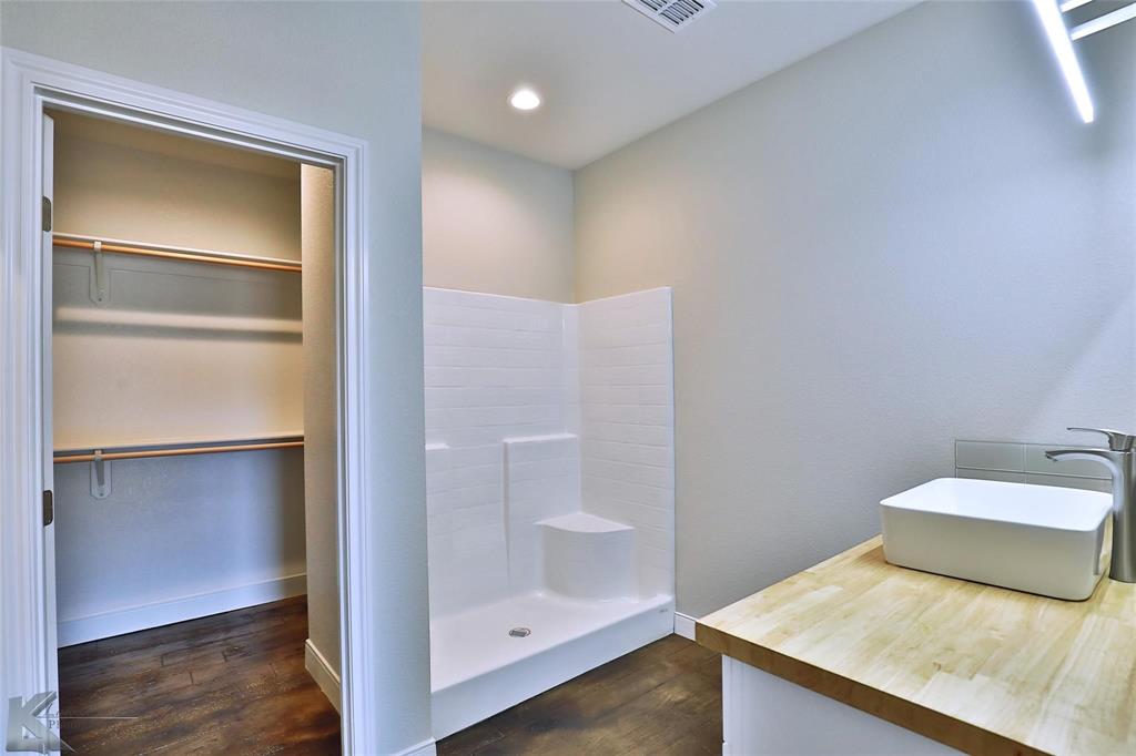 Hills of Buffalo Gap - Residential Lease