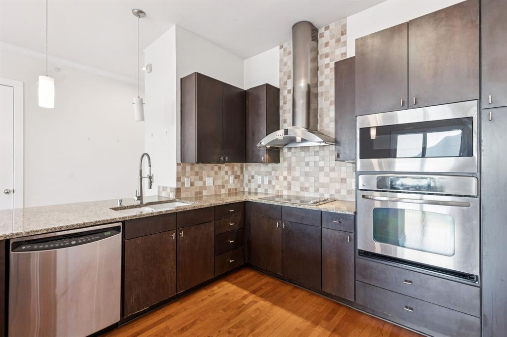 2950 Mckinney Avenue 424