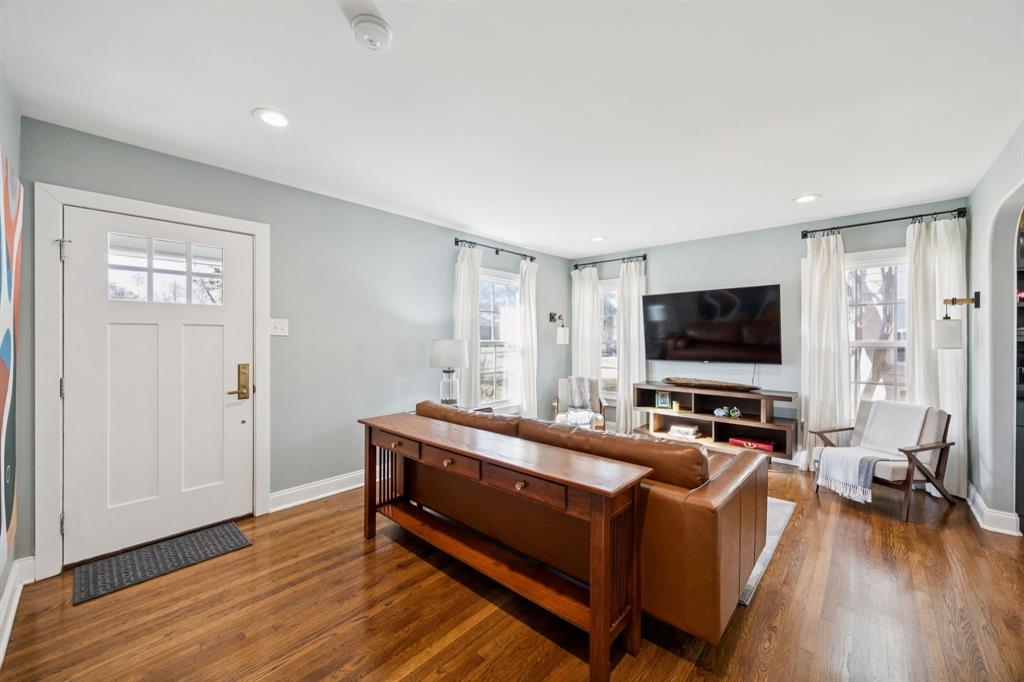 576 Brookhurst Drive