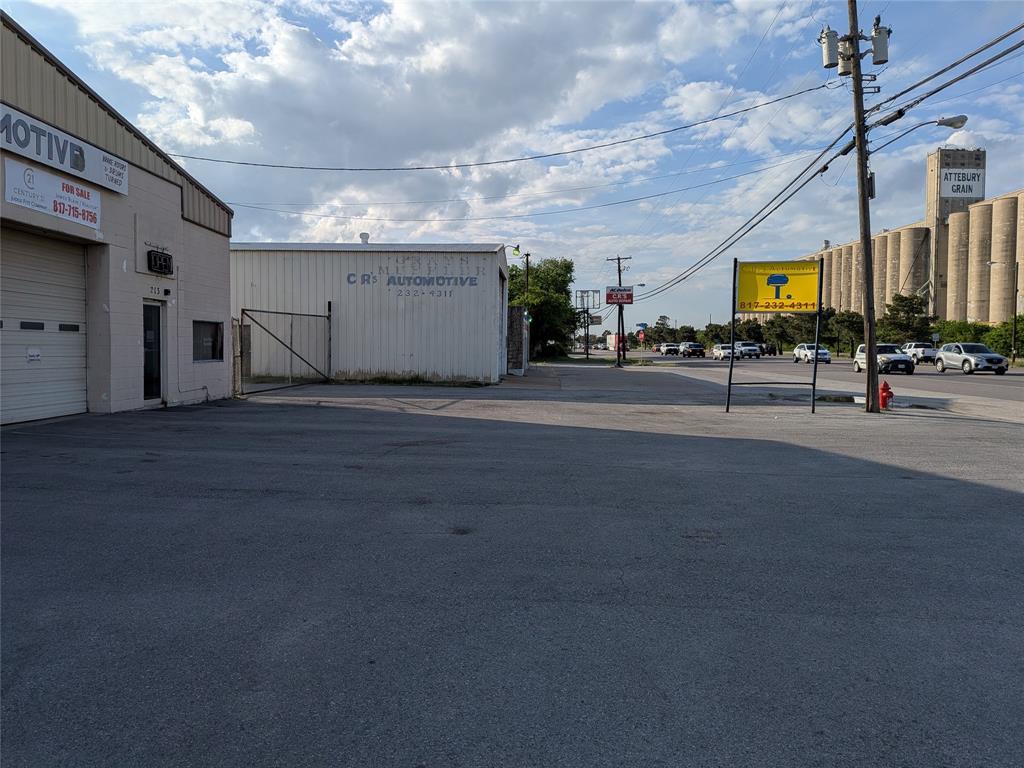 213 N Saginaw Boulevard