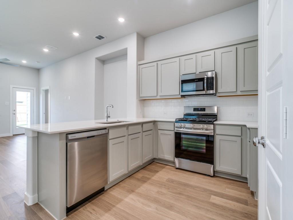 Lakehaven Ph 3 - Residential Lease