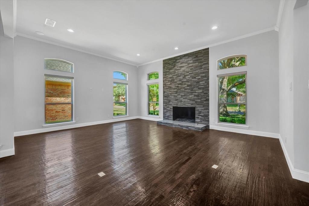 5208 Streamwood Lane