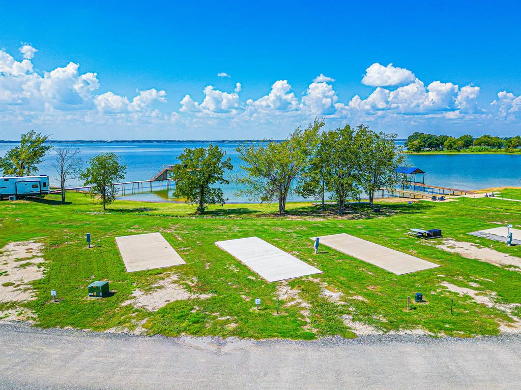 Peninsula Point - Land