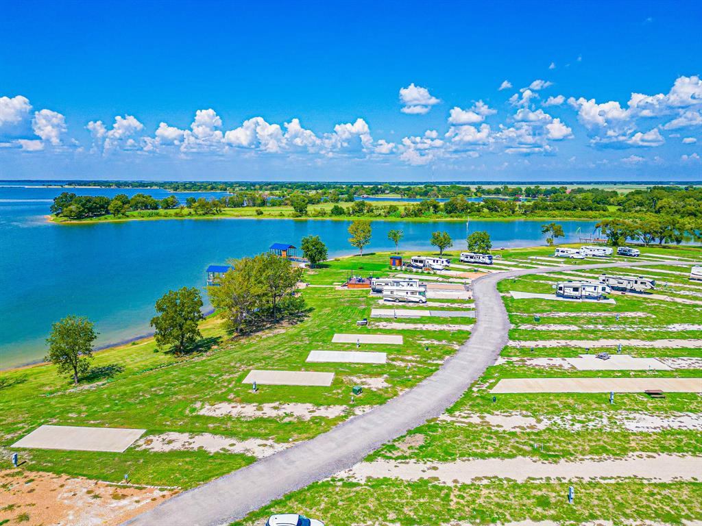 Peninsula Point - Land