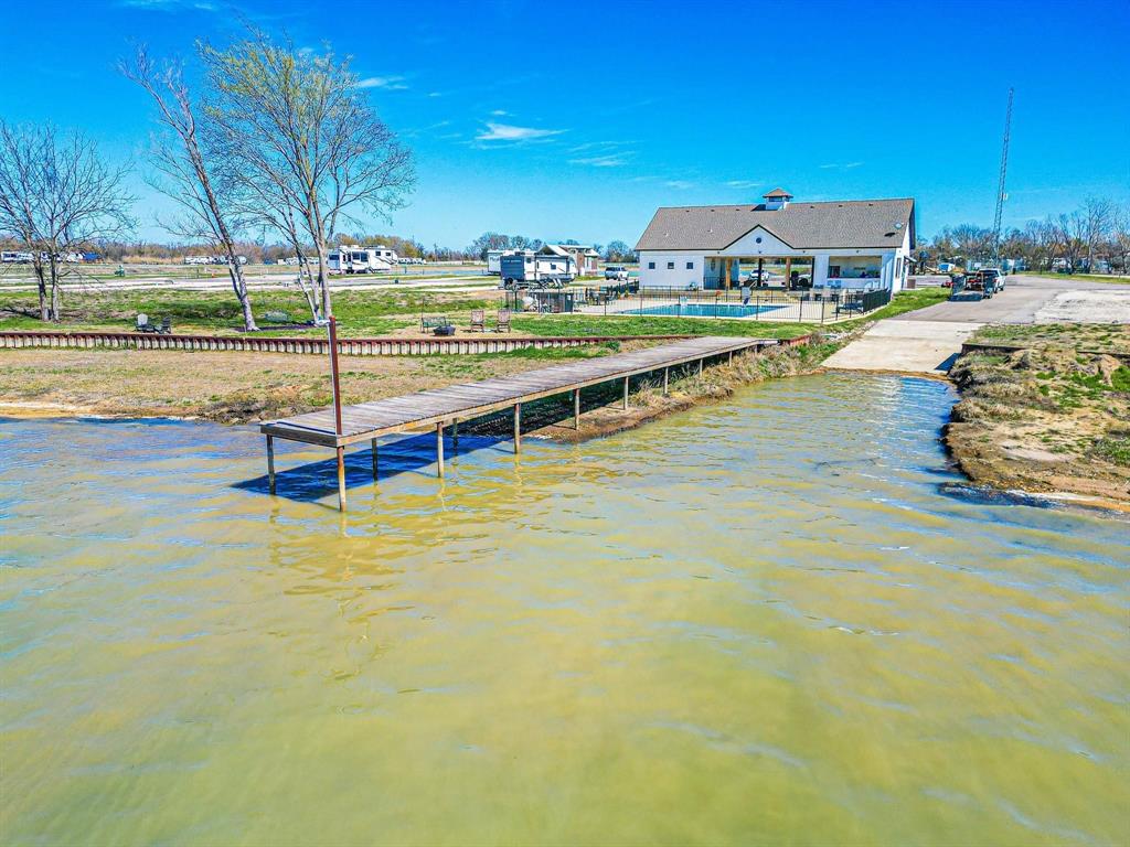 Peninsula Point - Land