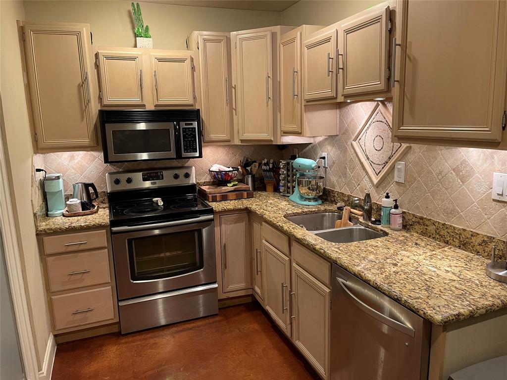 Turtle Creek - Residential Lease