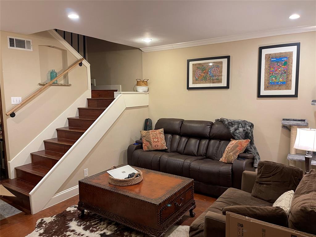 Turtle Creek - Residential Lease