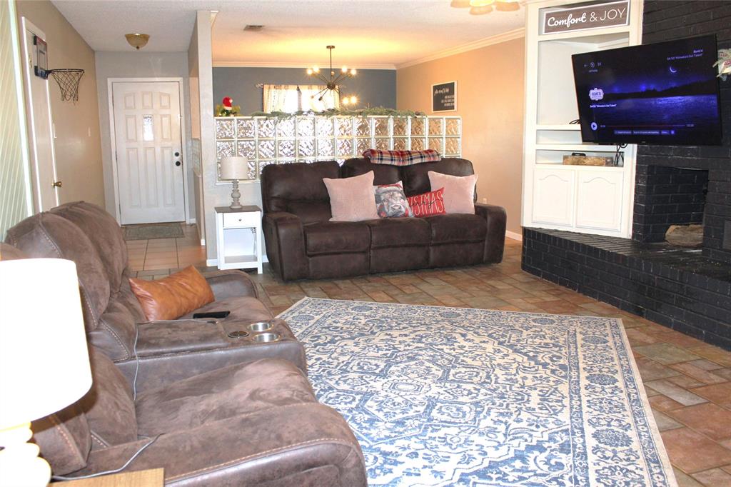 708 Prairie Wind Boulevard