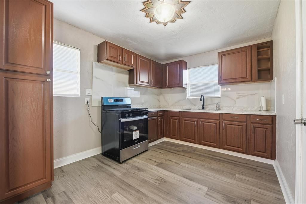 Photo of 2616 Putnam Street, Fort Worth, TX 76112 (MLS # 21208685)