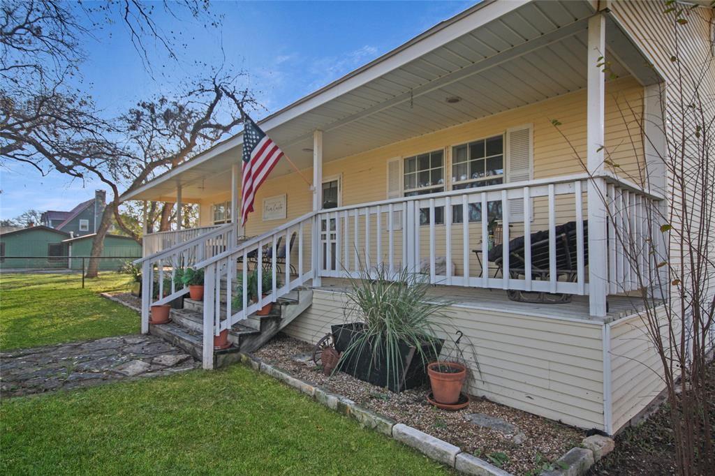 424 E El Camino Real