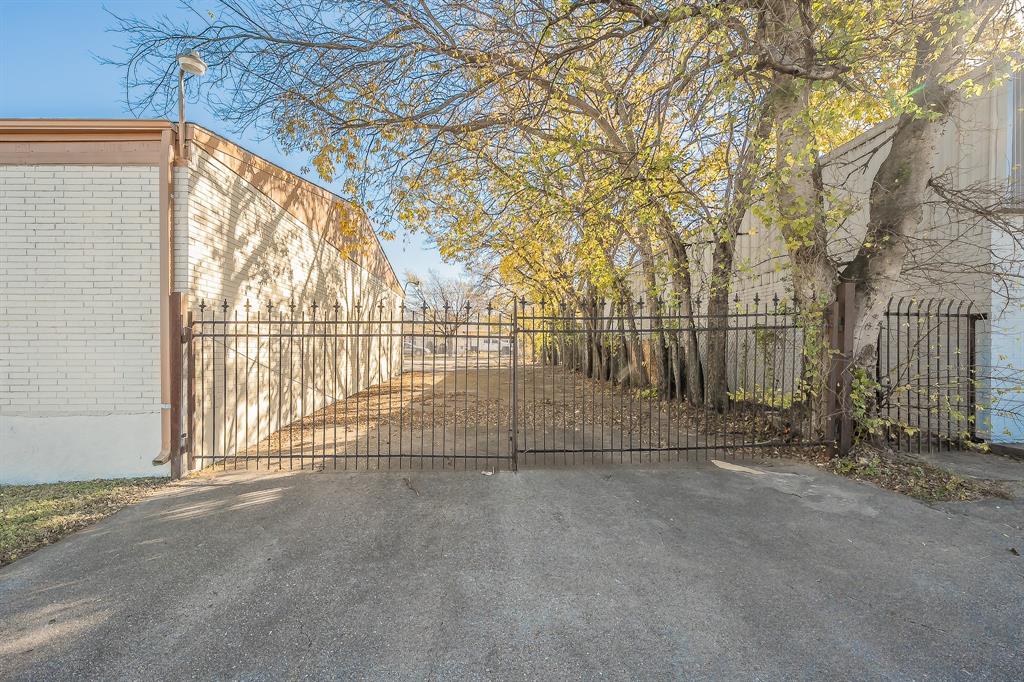 Homeland Add - Commercial Sale