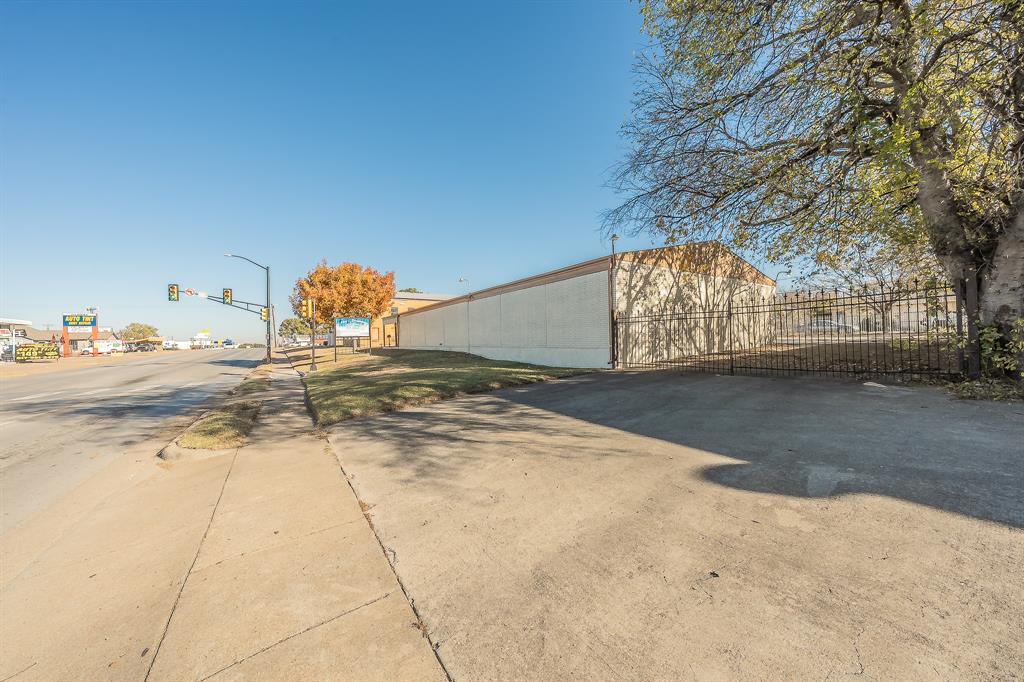 Homeland Add - Commercial Sale