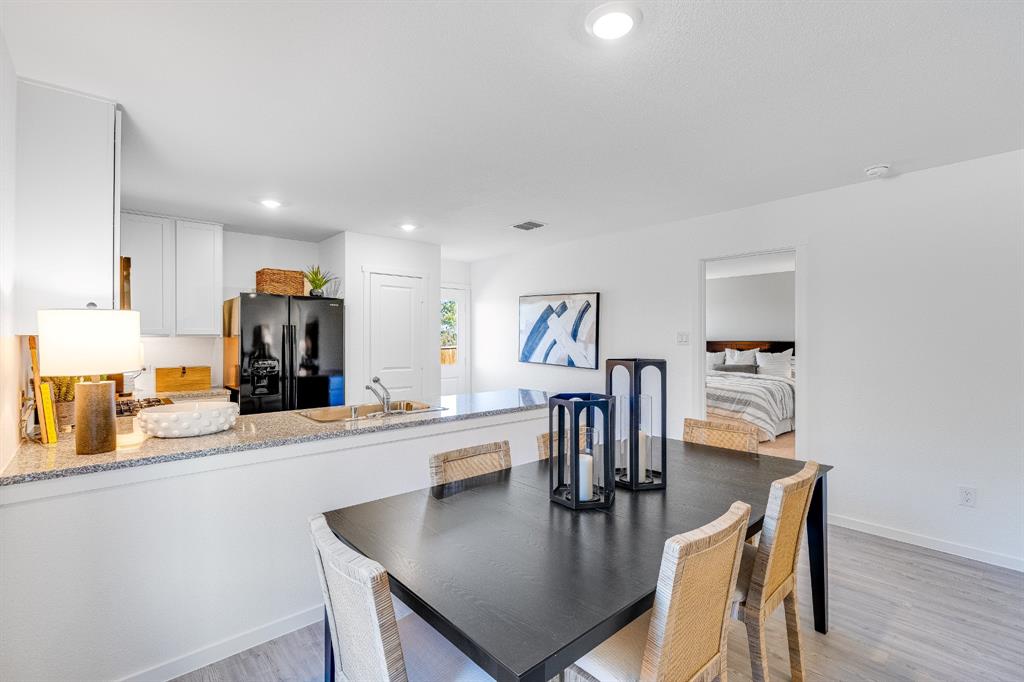 2040 Shady Oaks Drive
