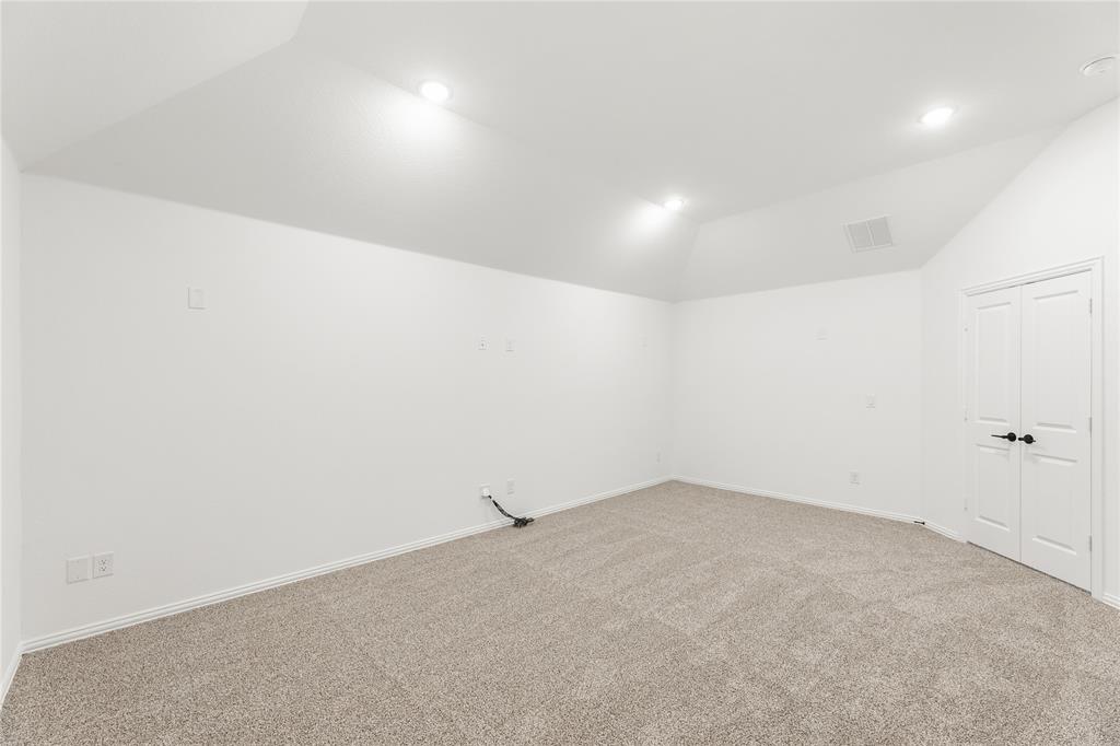 Stone River Glen 60s - Residential