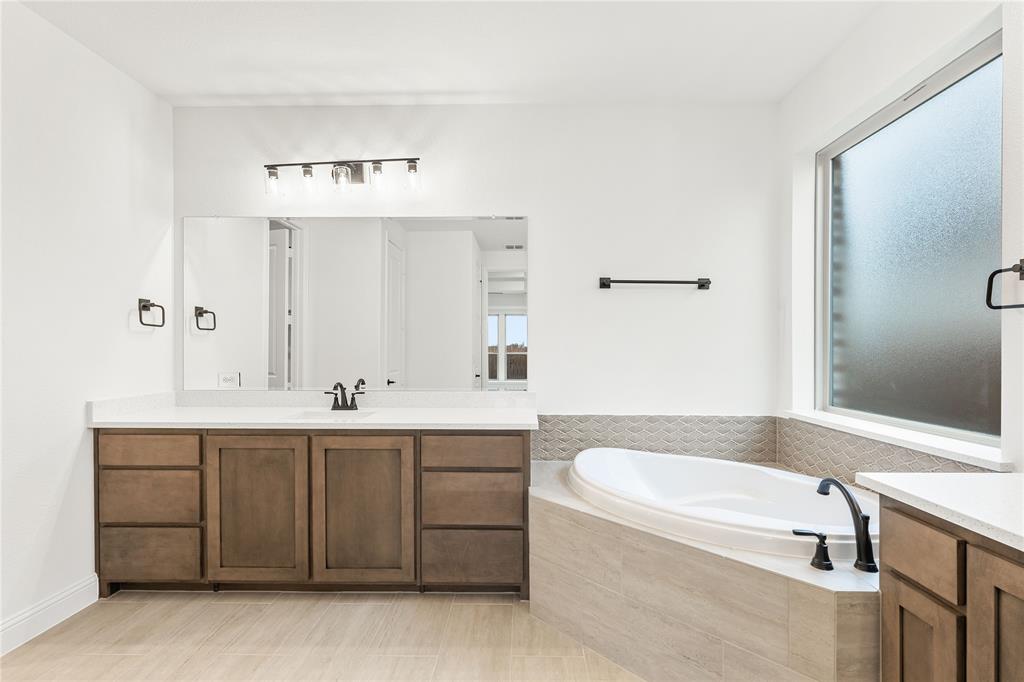 Stone River Glen 60s - Residential