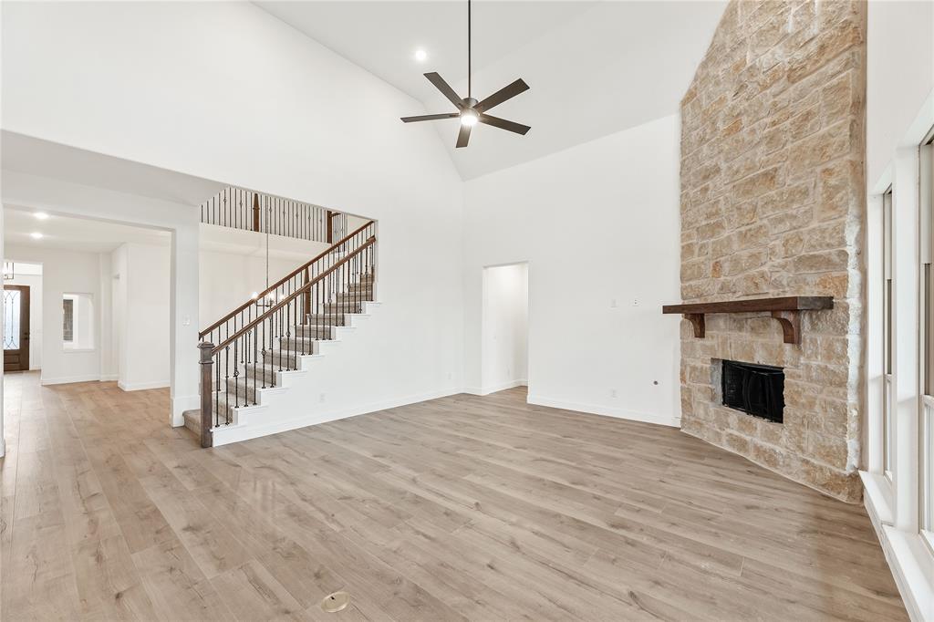 Stone River Glen 60s - Residential