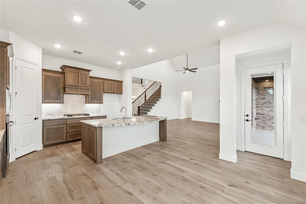 Stone River Glen 60s - Residential