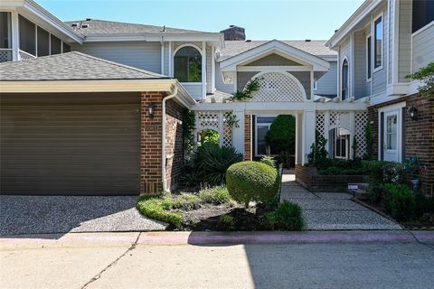 Photo of 9961 Waterfront Trail #9961, Rowlett, TX 75087 (MLS # 21230999)