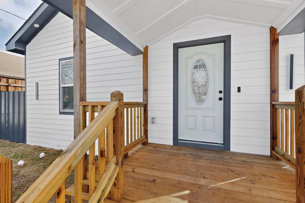 1502 Montague Avenue