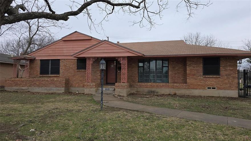 Investor Special! This 3 bed, 2 bath home is part of an estate sale and is being sold as-is. The property offers a great opportunity for an investor or seasoned renovator. Located in Dallas with effortless access to 67, 5 miles from bishop arts, and just 10 miles from downtown Dallas. This home has a large lot and a great layout. Due to the condition, this home will not qualify for traditional financing. Cash or hard money only. Bring your vision and make this a great project! Tons of Private New Construction are going up in the area as well. I will text or email pictures upon request.