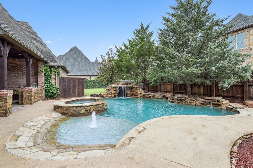 Castleton Manor - Residential