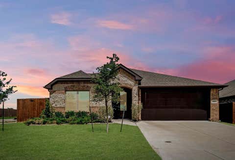 Photo of 921 Amberwood Drive, Godley, TX 76044 (MLS # 21347788)
