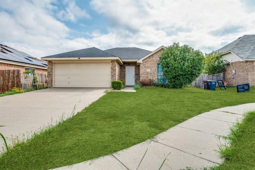 Introducing our newly renovated 3-bedroom, 2-bathroom house located in the vibrant city of Fort Worth, TX. This charming home has boasting fresh paint and new flooring and carpet throughout. The spacious interior offers ample room for comfortable living, with three bedrooms. This house is ideal for those seeking a move-in ready home with all the necessary updates already taken care of. Located in Fort Worth with easy access to shopping centers, restaurants, and entertainment options.