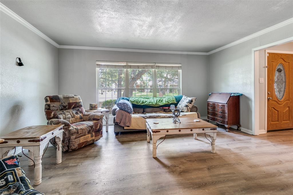 1610 Ridgeview Drive