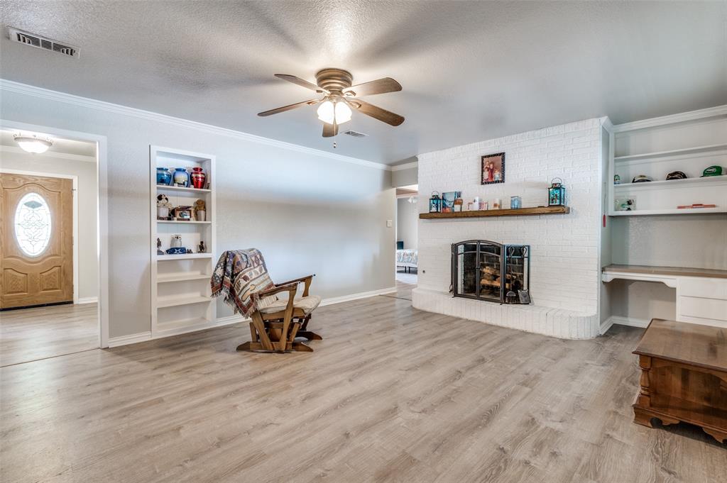 1610 Ridgeview Drive
