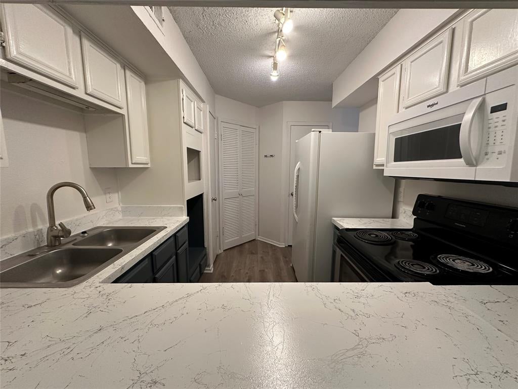 9696 Walnut Street 505