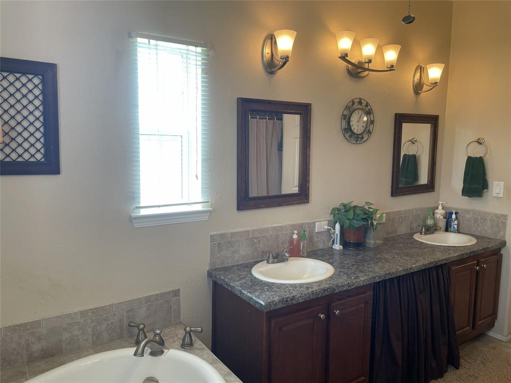 Emerald Glenn Phase Two - Residential