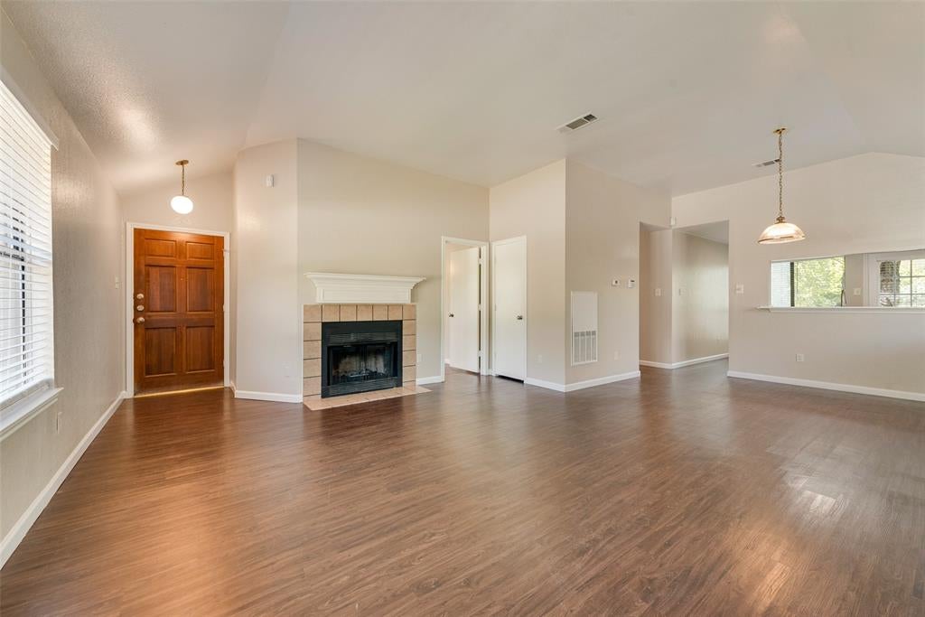 208 E Denton Drive