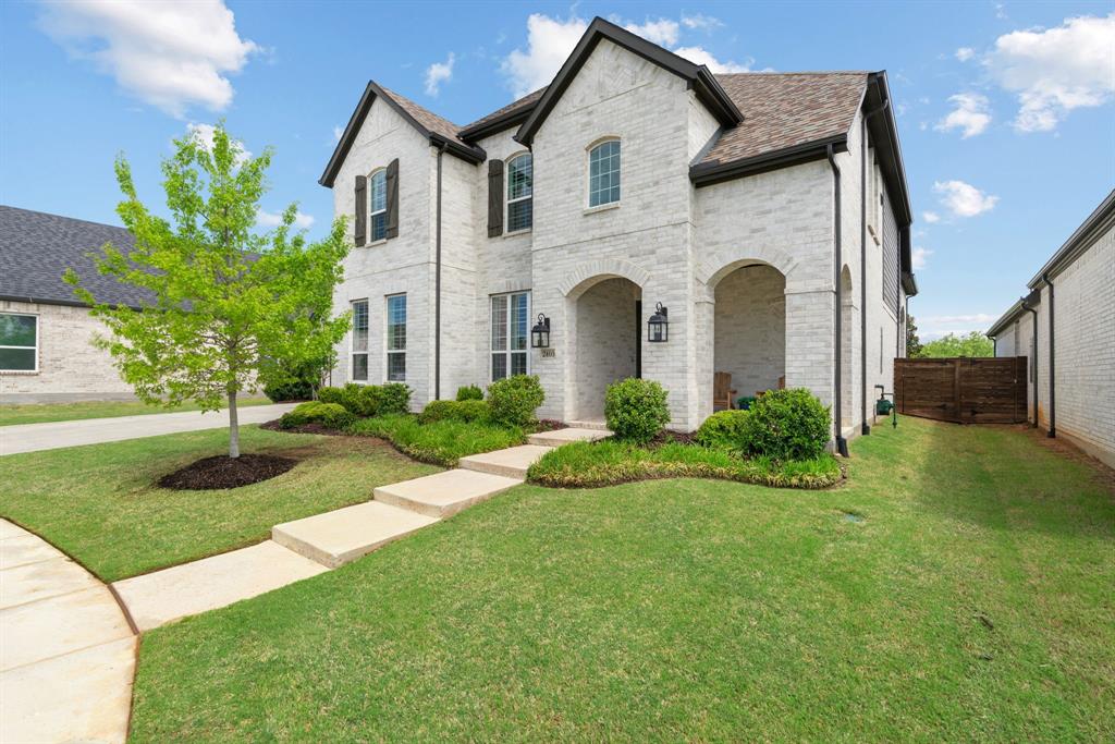 2405 Casia Landing