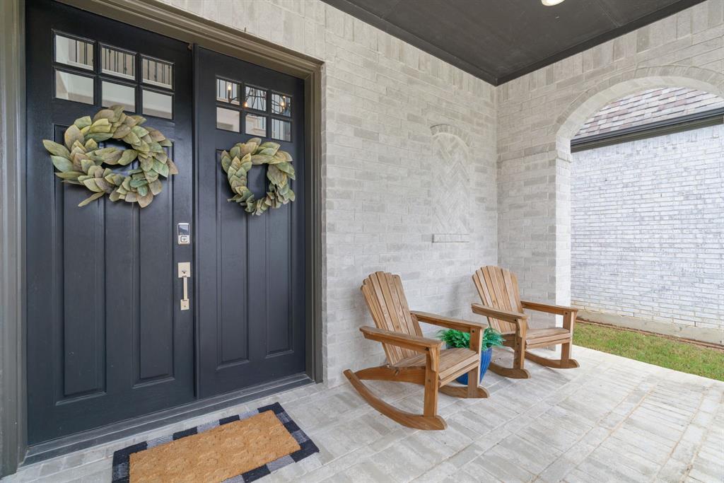2405 Casia Landing