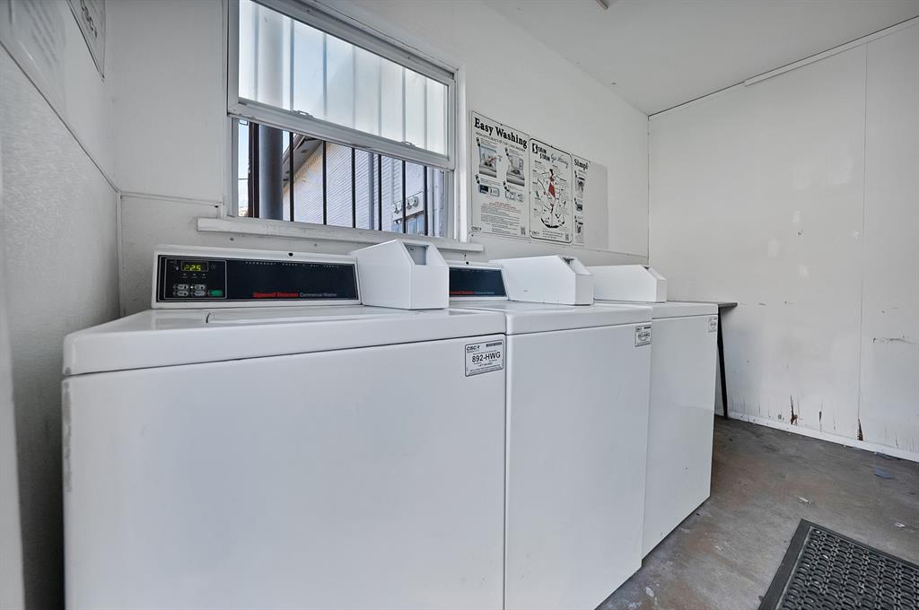 Los Nogales Condo - Residential