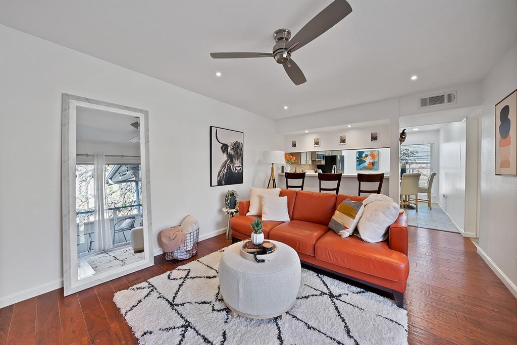 4347 Dickason Avenue 214