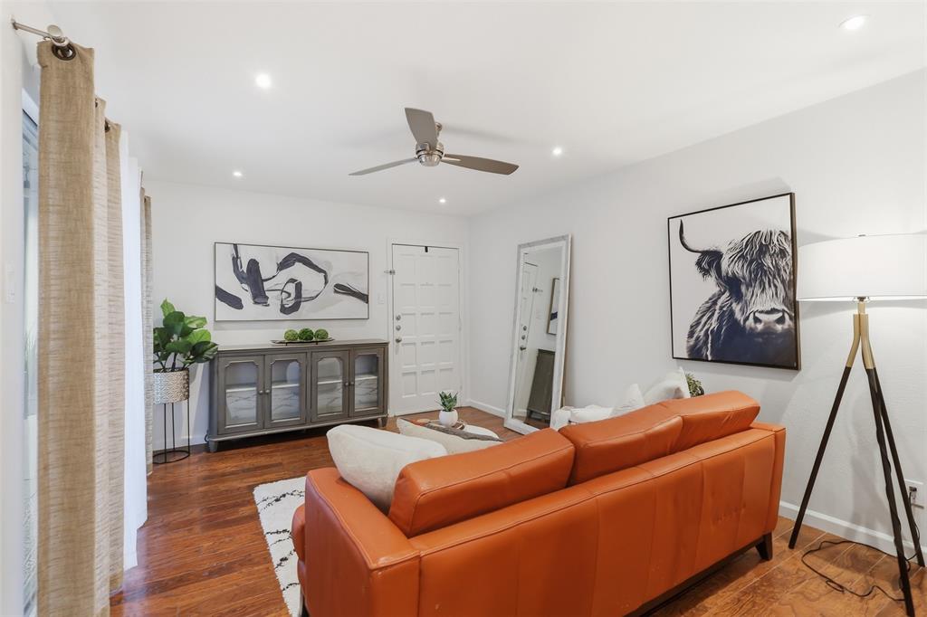 4347 Dickason Avenue 214